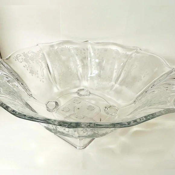 Vintage Fostoria “Meadow Rose” Etched Baroque Glass Footed Serving Bowl - Picture 2 of 9
